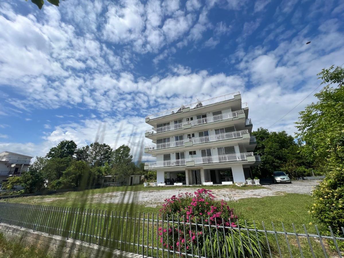 Prado Apartment Hotel Limin Litochorou Экстерьер фото